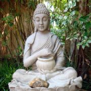 Den Monkey Mind zähmen lehrte unter anderem Buddha. Auf diesem Foto siehst du eine Buddha-Statue von der Alligator Farm in St. Augustine, Florida, USA.